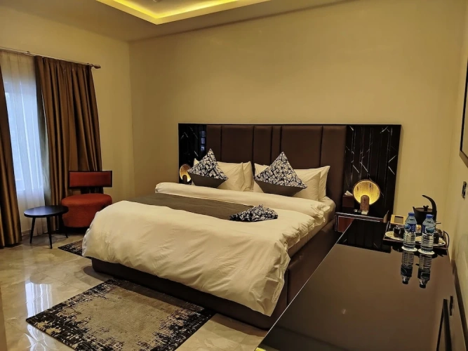 Standard Double room with city view