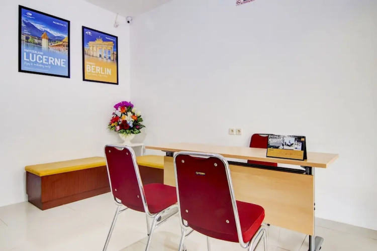 OYO 90322 Joy Homestay Near Bella Terra Lifestyle Center