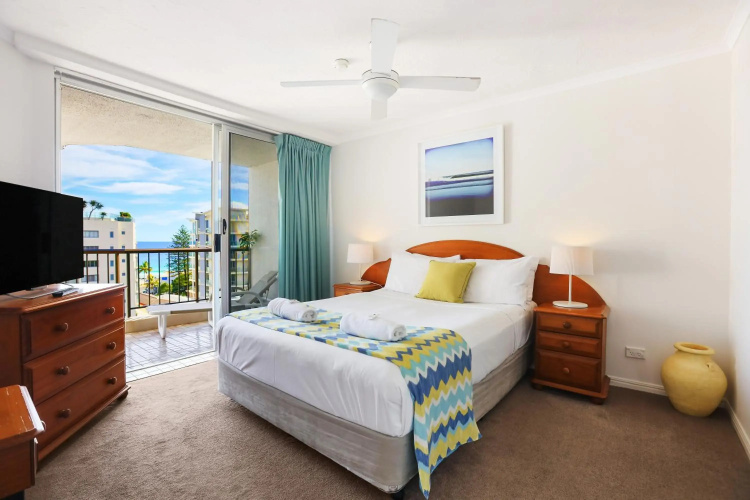 Rainbow Commodore Apartments