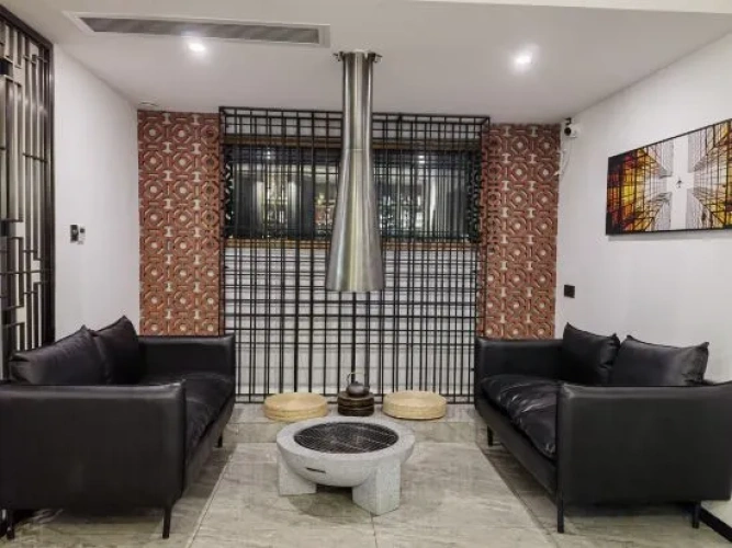 Donggang No.1 Apartment (Shenzhen Rose Coast)