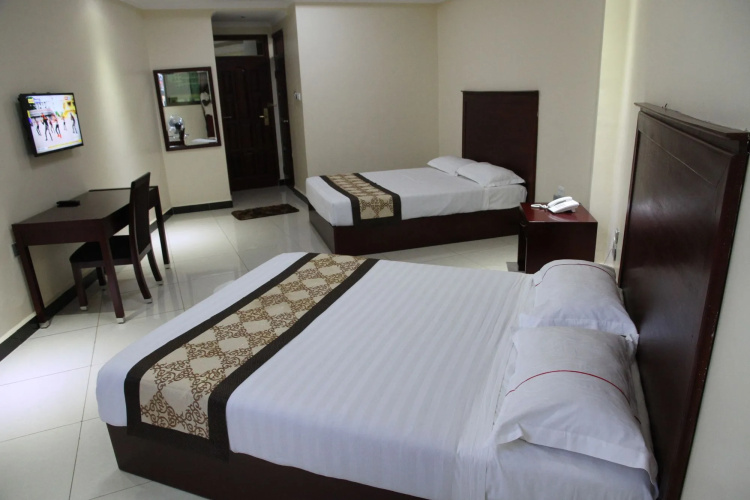 Namayiba Park Hotel