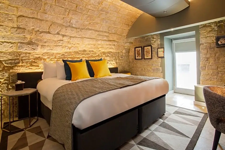 Double Suite