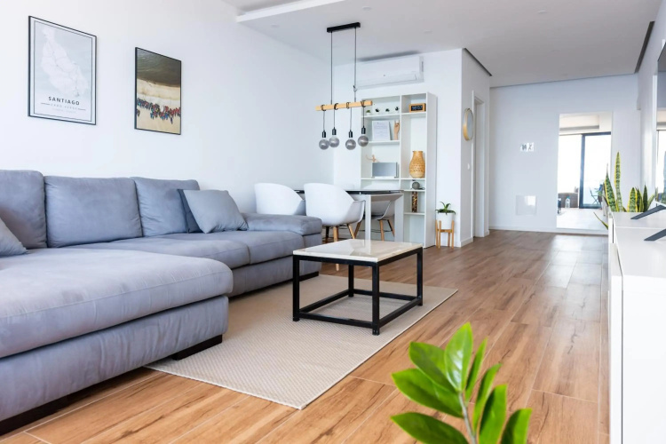 3 bdr aprt, stunning seaview, rooftop pool - LCGR