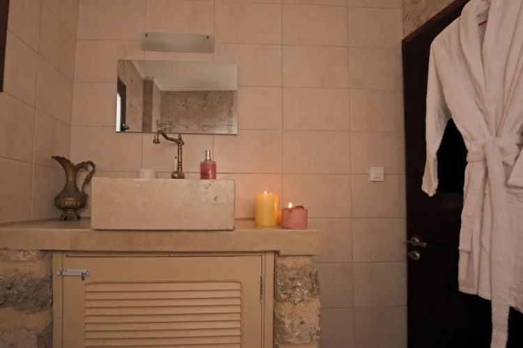 Arionos Rooms