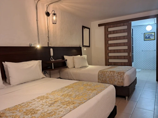 Standard Triple room