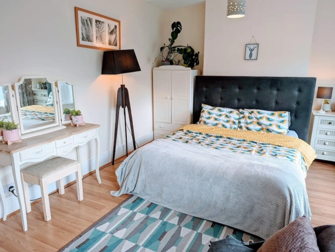 6 Bedrooms Bed in Dorm with city view
