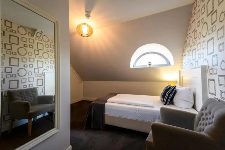 Standard Single room
