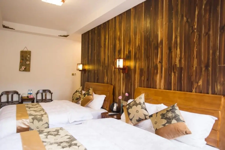 Standard Twin room with balcony