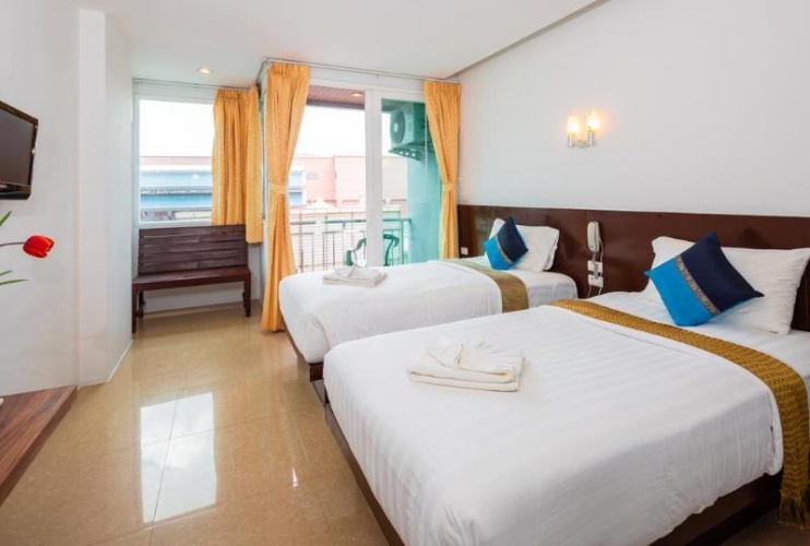 1 Bedroom Standard Double Family room with city view