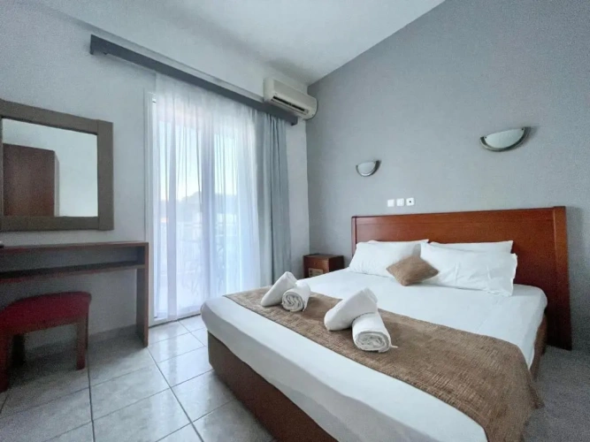 2 Bedrooms Standard Family room