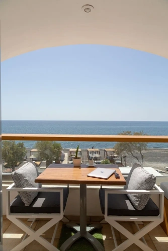 Deluxe Suite with balcony and with sea view
