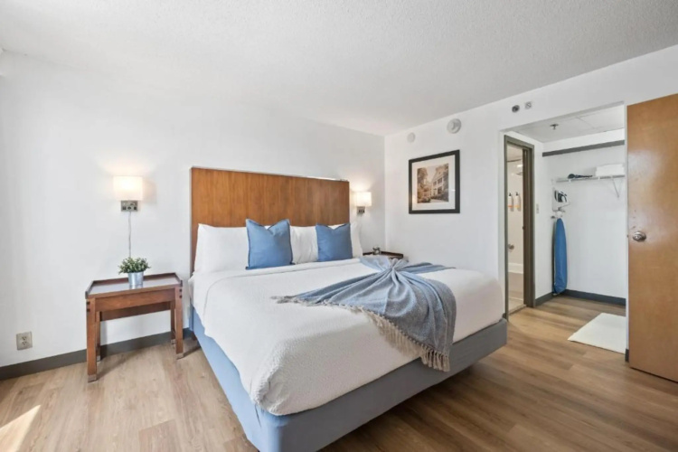 Four Points by Sheraton Charlotte