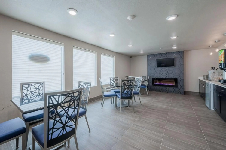Stratford House Inns - Edmond