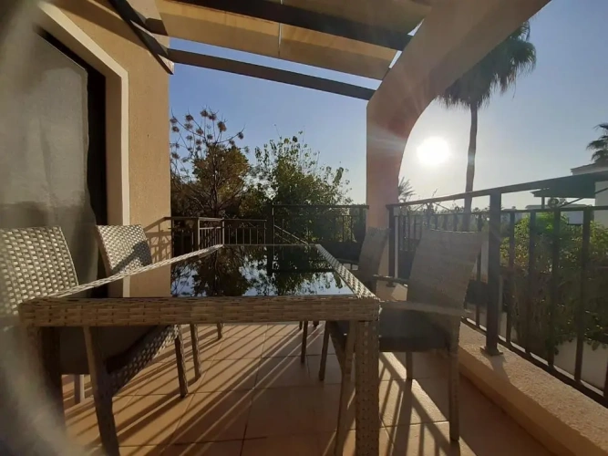 2 Bedrooms Villa