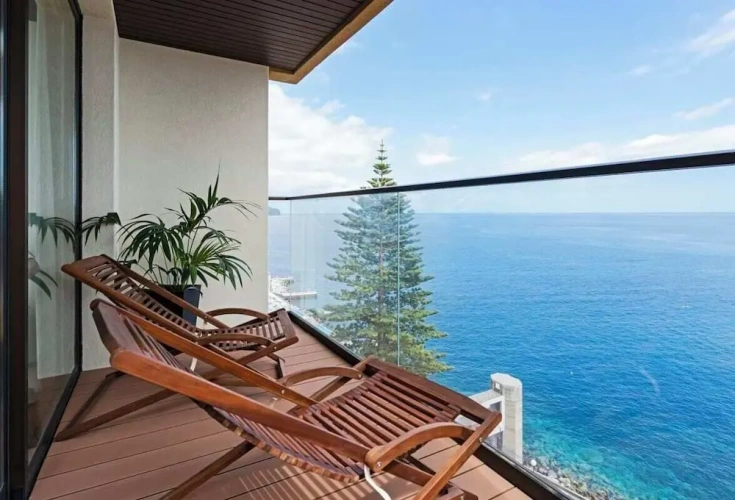 3 Bedrooms Apartment with balcony and with sea view