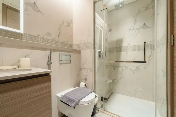 Marco Polo - Stunning 2BR with Burj View, Spacious Gym & Pool