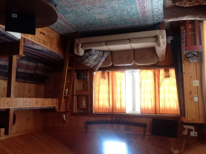 1 Bedroom Cottage with lake view