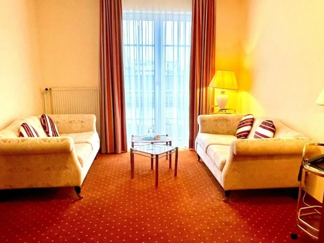 Privilege Double Suite