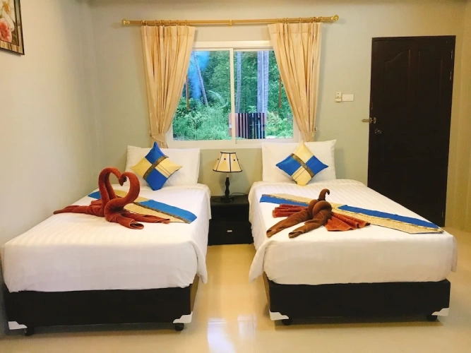Deluxe Twin room with balcony