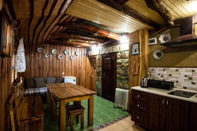3 Bedrooms Apartment