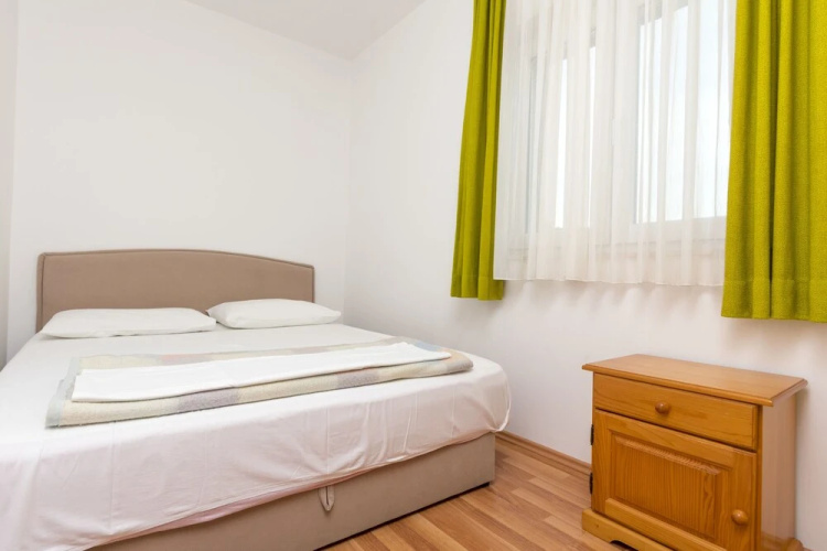 Apartments Frane