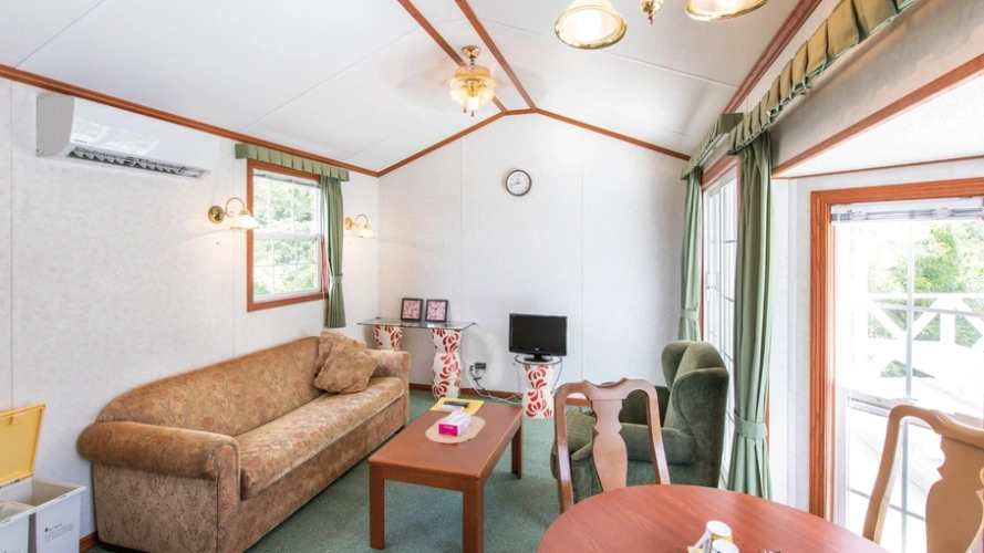 Twin Cottage