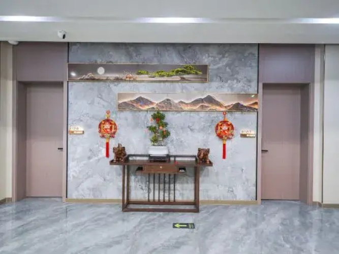 Rest bounded Hotel
