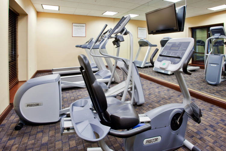 Holiday Inn Express Hotel & Suites Wilmington-Newark photo 23