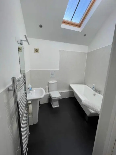 4 Laurel Court