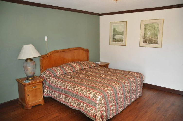 Motel Pasadena Inn Suites