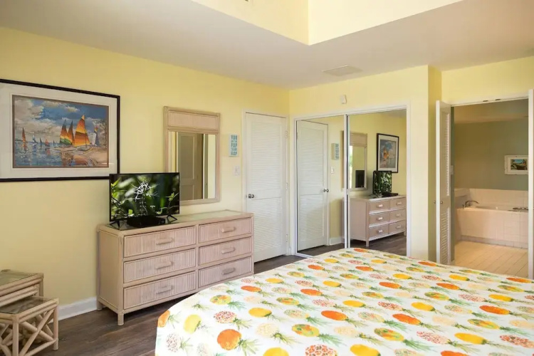 Vista Waikoloa D-102 2 Bedroom Condo by RedAwning