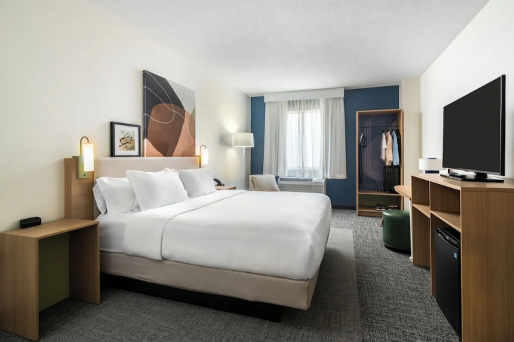 Spark by Hilton Victoria
