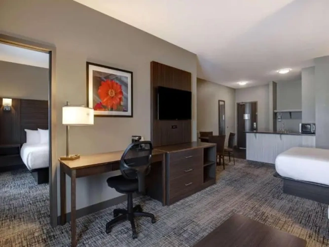 Double Suite