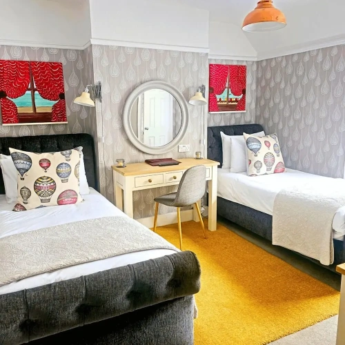 Deluxe Twin room