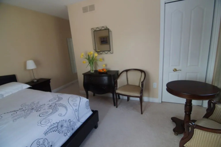In Elegance Bed and Breakfast