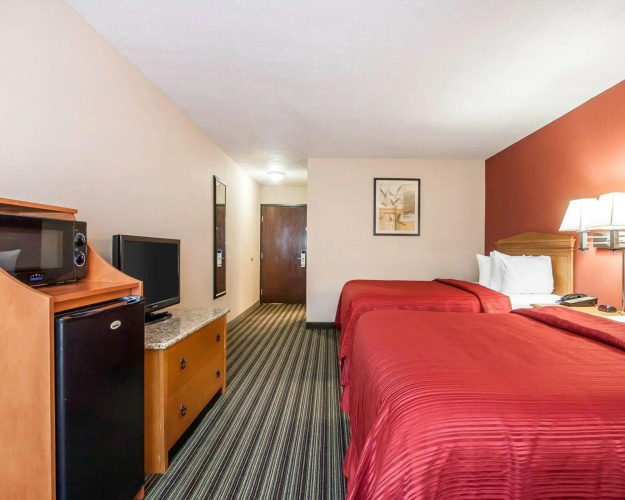 Econo Lodge Inn & Suites Centerville