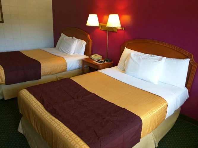 Skyview Motel