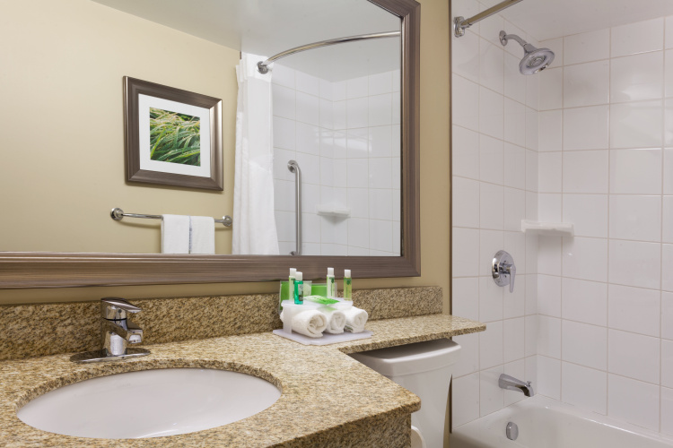 Holiday Inn Express & Suites Fredericton photo 9