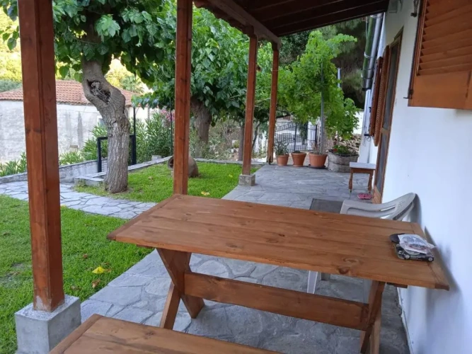 2 Bedrooms Cottage
