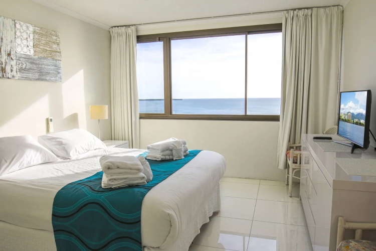Cairns Aquarius