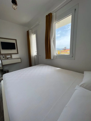 Standard Double room with sea view