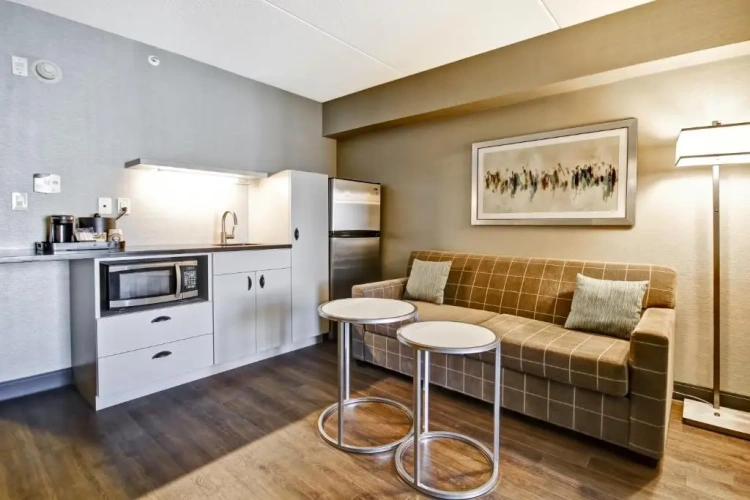 1 Bedroom Quadruple Suite