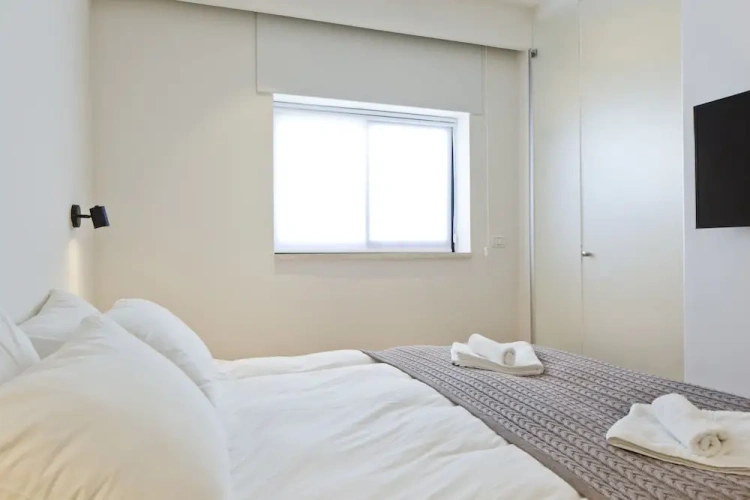 2 Bedrooms Apartment beachfront