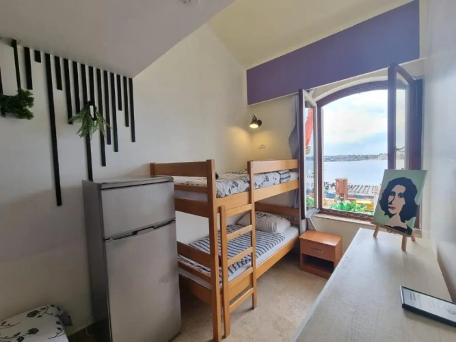 Standard Triple room with sea view