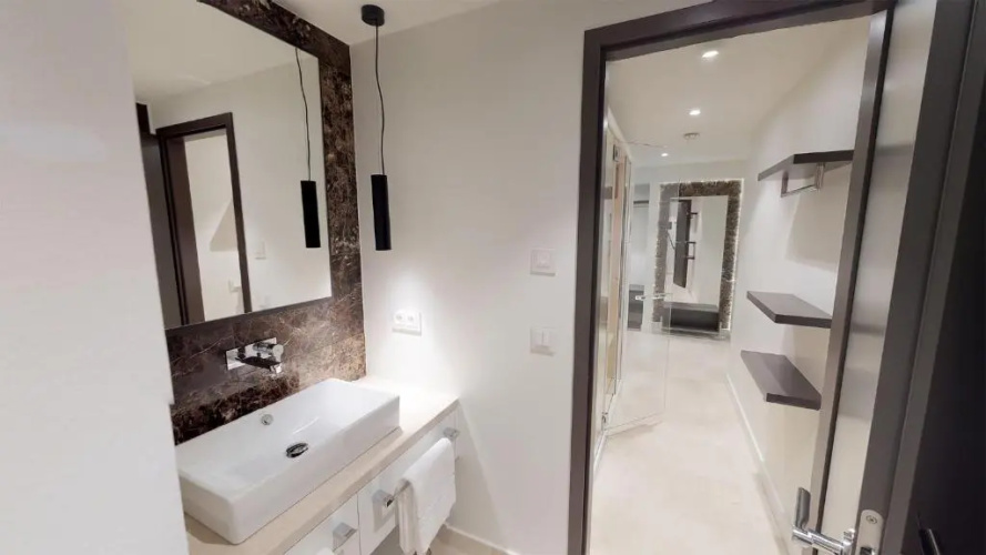 White Pearl Apartment 1.11