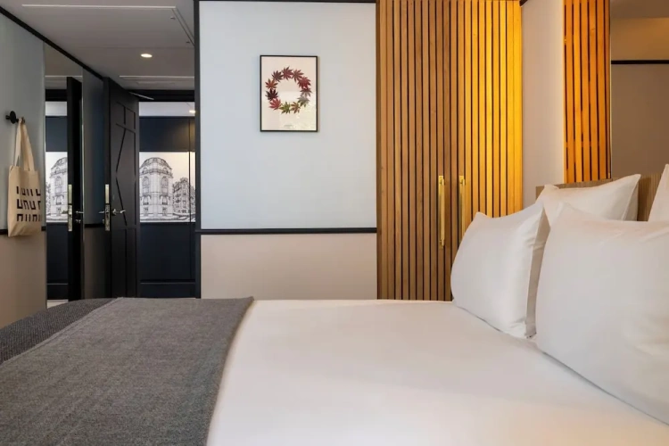 Petite Double room