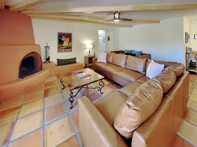 3 Bedrooms Cottage
