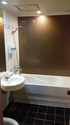 Midas Hotel
