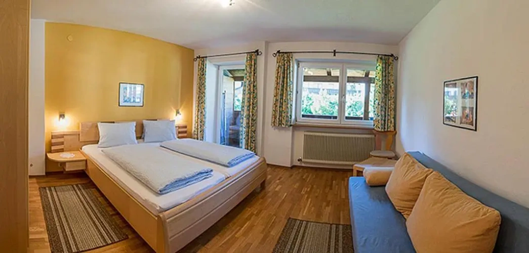 2 Bedrooms Apartment
