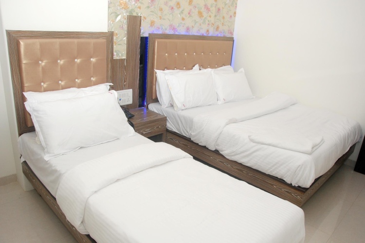 Deluxe Triple room